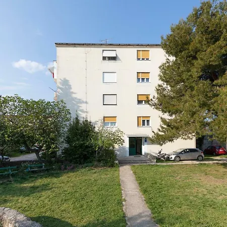 アパート Castropola *